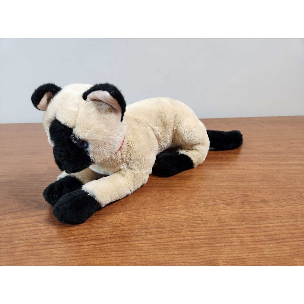 Vintage 1980s Original Aurora World Siamese Cat 18” Plush Laying Down Blue Eyes